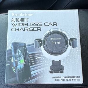 Brookstone Automatic Wireless Charger in Black and Silver